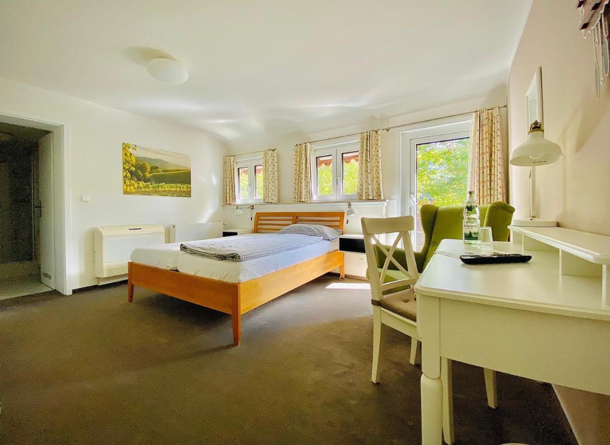 Pension Am Weinberg Sasbachwalden Extérieur photo